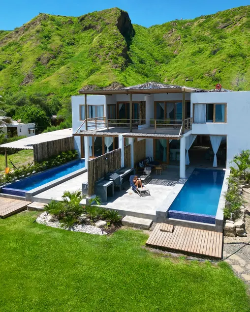 Gaia House with A.C., private oceanfront pool - Image 1
