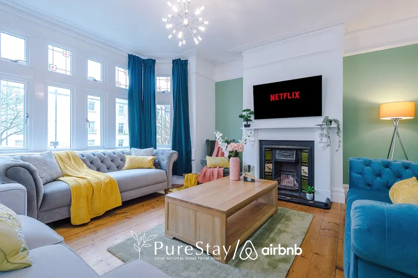 Amazing 5 BR Stay nr Royal Crescent | Entire House - Image 1