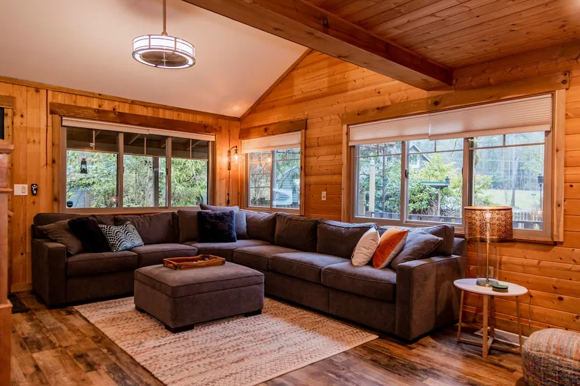 Large Mt Hood Cabin | Hot Tub | 5 Bedrooms - Image 1
