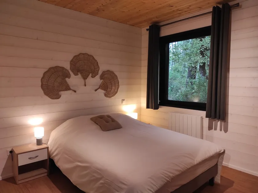 Cozy 4-Person Lodge, Lacanau Lake, Moutchic Beach - Image 1