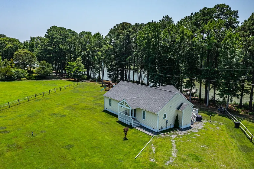 Riverfront Home With Private Pier - Image 1