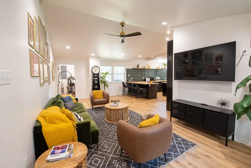 The Midtown Modern Maximalist - 4BD/3Bath - Image 1