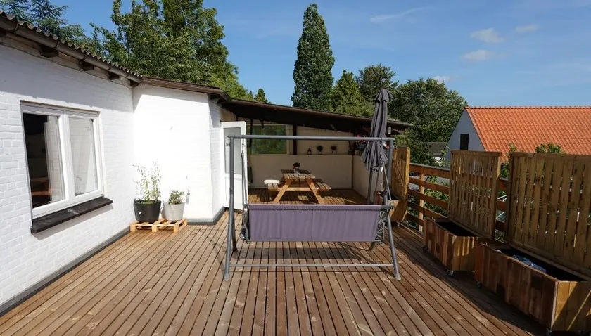 Family friendly apartment with sunny terrace - Image 1