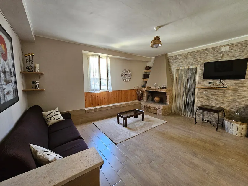 The Lover House - Image 1