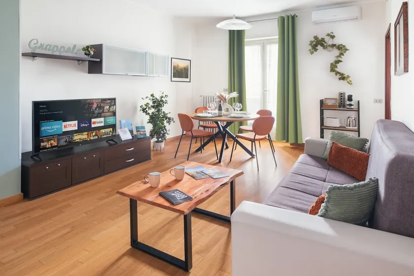 [Parking] Central, 2 Bedrooms, Family-Friendly - Image 1
