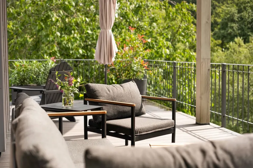 Forest Retreat: Serene 160m2 with Forest Views & Wallbox - Image 1