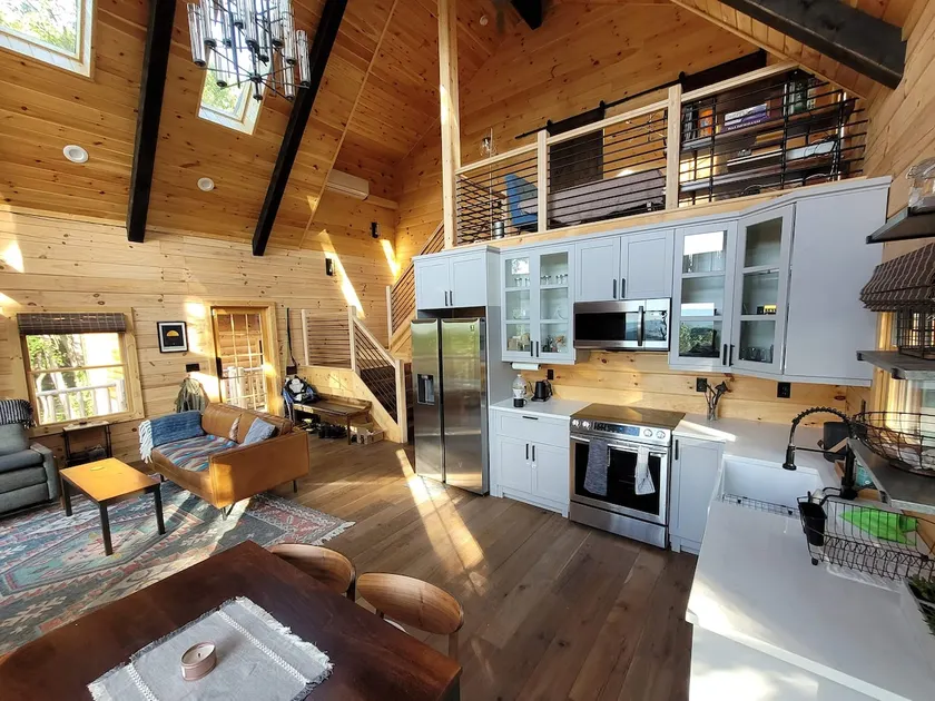 Modern Mountaintop Log Home with Amazing Views! - Image 1