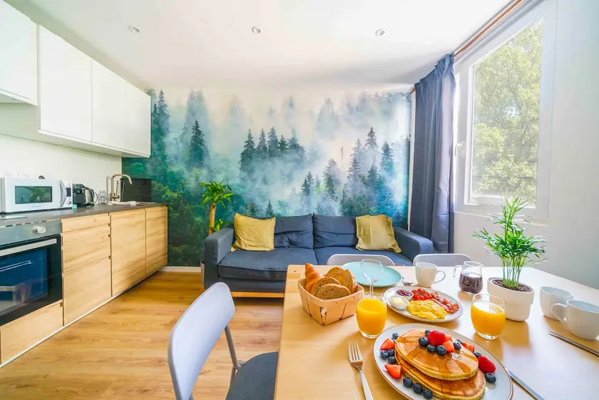 Spruce｜2 Private Parking｜Air Conditioning｜Fiber｜Tram - Image 1
