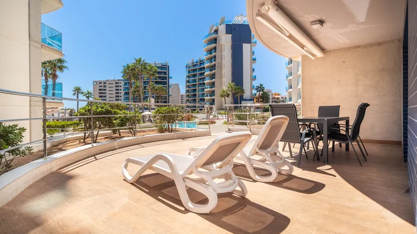 Perfect Ground Floor with Sea View - Image 1