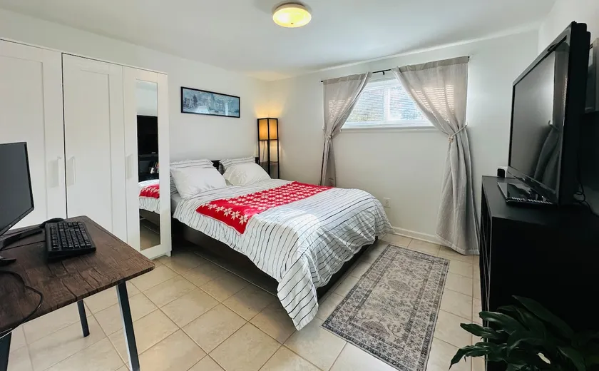 Spacious Private Lower Level Suite w/ Fast WiFi - Image 1