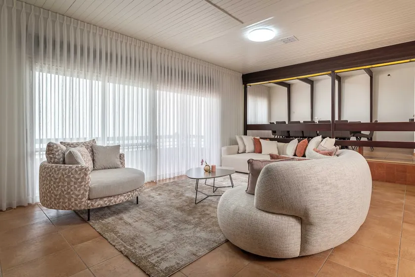 Hofesh Yehonatan · Kinneret View 6BR Apt - Image 1
