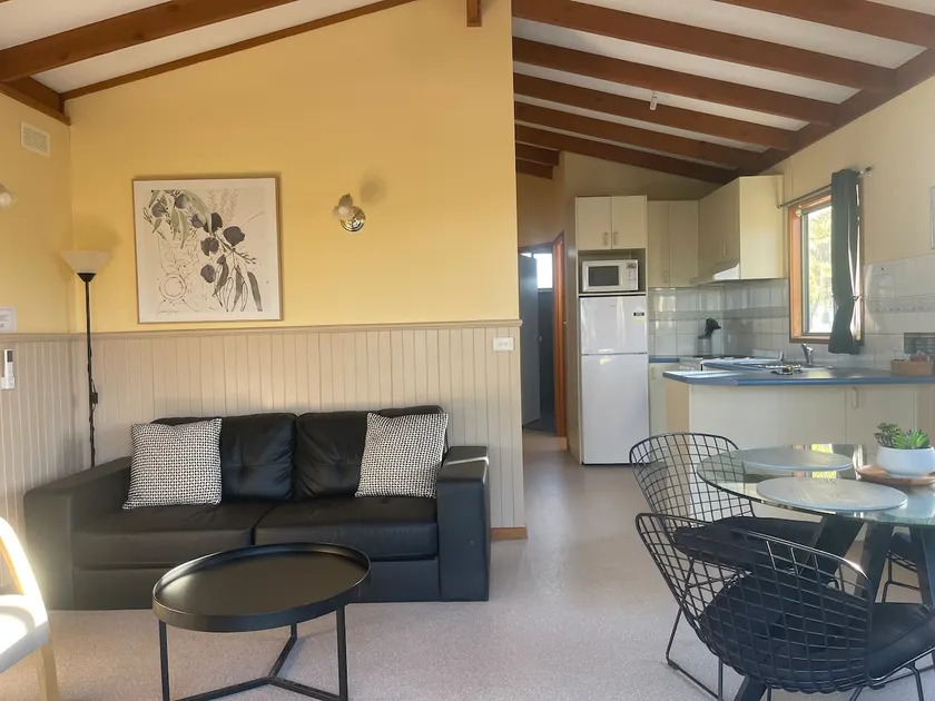 Executive 2-Bedroom Cabin - Image 1