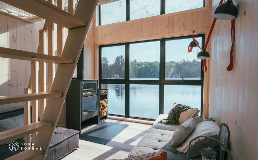 Waterfront Chalet Experience – Spa, Kayak & BBQ - Image 1