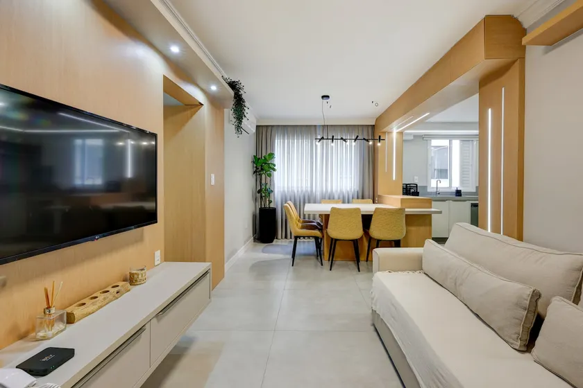 Luxury apartment with garage and 1 min. walk from the beach - Image 1