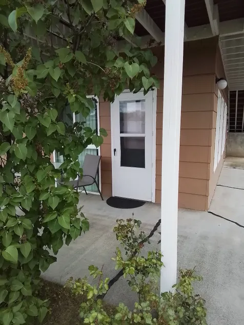 Welcome home, spacious and comfortable - Image 1