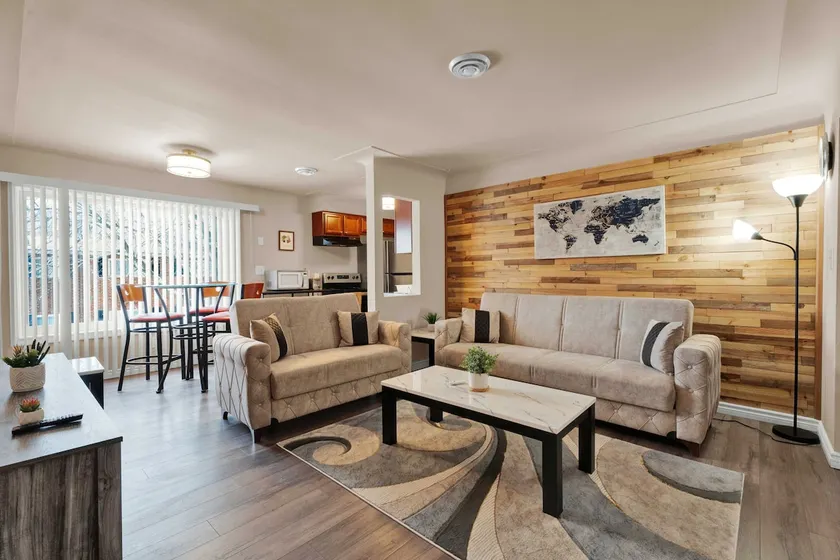 Stony Creek Retreat for 5 | Steps to Lake - Image 1