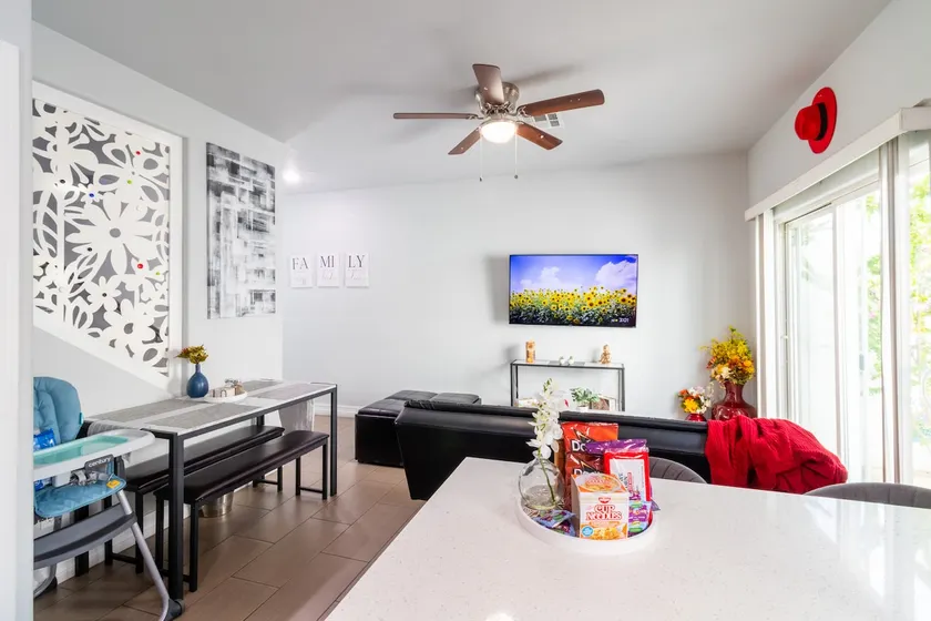 104 Modern 2BR |Pool |Pet friendly |Private Garage - Image 1