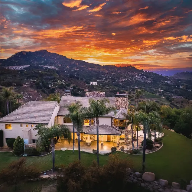 Secluded Boulder Groves Resort Getaway! - Image 1