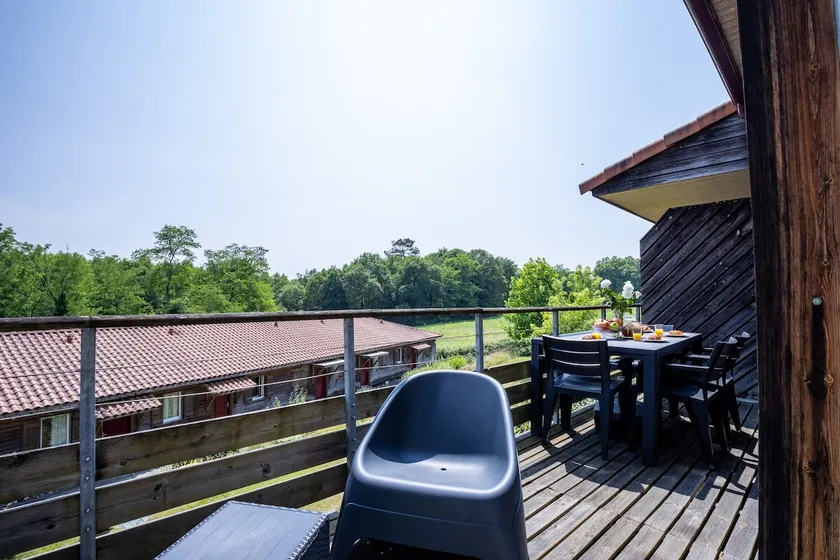 Apartment, heated indoor and outdoor pool, air conditioning, balcony - Image 1