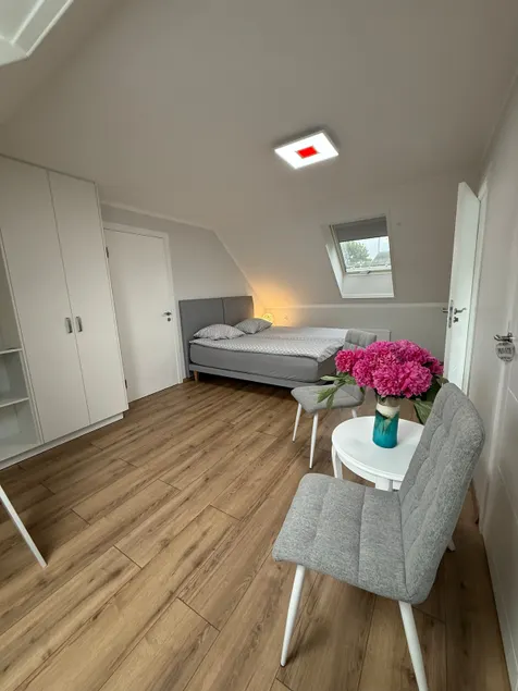 3 bedroom apartment - Image 1
