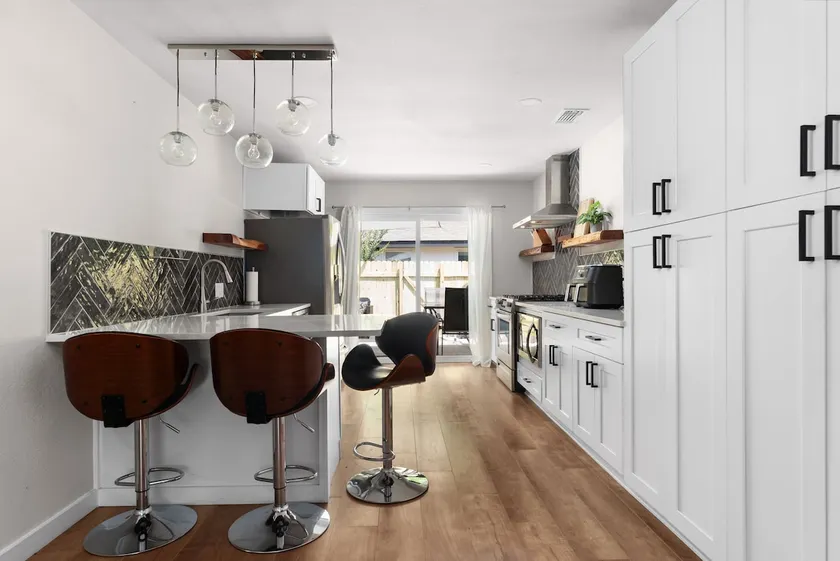 Newly Renovated 3bd/2ba/ large patio - Image 1