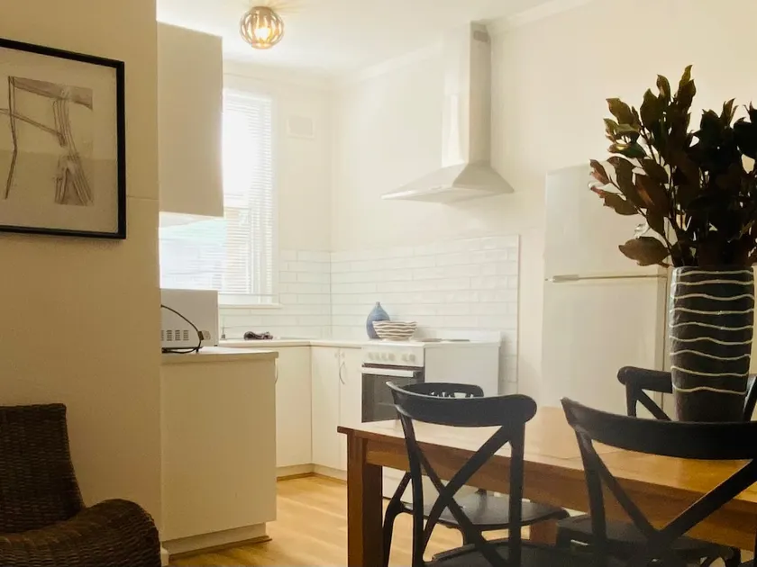 Budget Barossa*$0 cleaning fee*cute cottage*cubby - Image 1