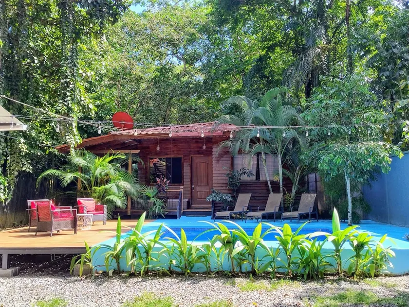 Casa Tulipan Jungle Getaway: Pool, Garden, BBQ - Image 1