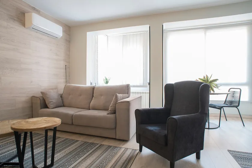 Cardona III Tourist Apartments - Image 1