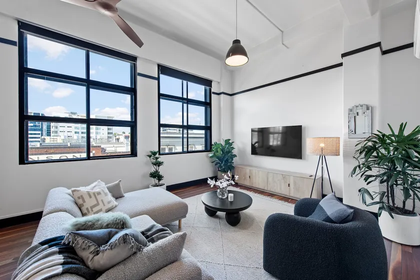 Spacious & Bright 2BR with Huge Windows & Car Park - Image 1