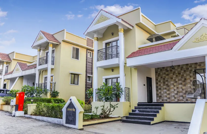 3BHK w/Pool - Sunset Palace by Universe Villas - Image 1