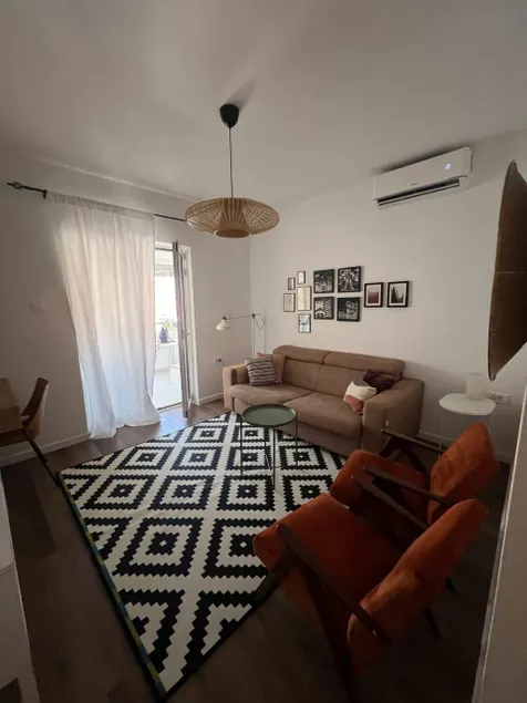 Lamada One Bedroom Apartment - Image 1