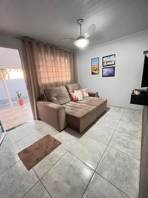 House for 6 people and 4 cars with plenty of space. - Image 1