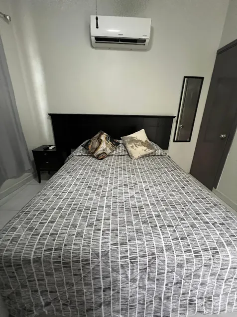 Centrally located one-bedroom apartment - Image 1