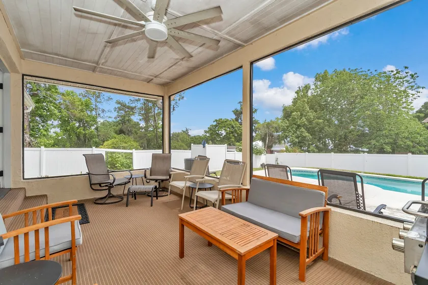 4 BR/2 BA, Heated Pool, 2 King Beds & 2218 FT! - Image 1