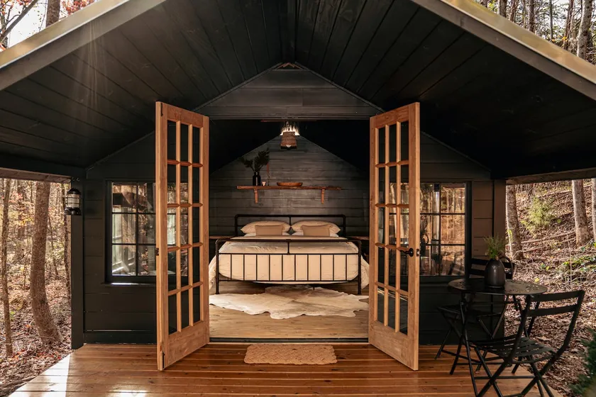 Cozy Off-Grid Luxury Cabin w/ River Access. - Image 1