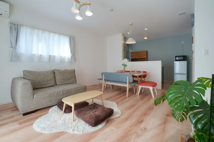 Izumiya house1, a good location for sightseeing access near Izumiya station - Image 1