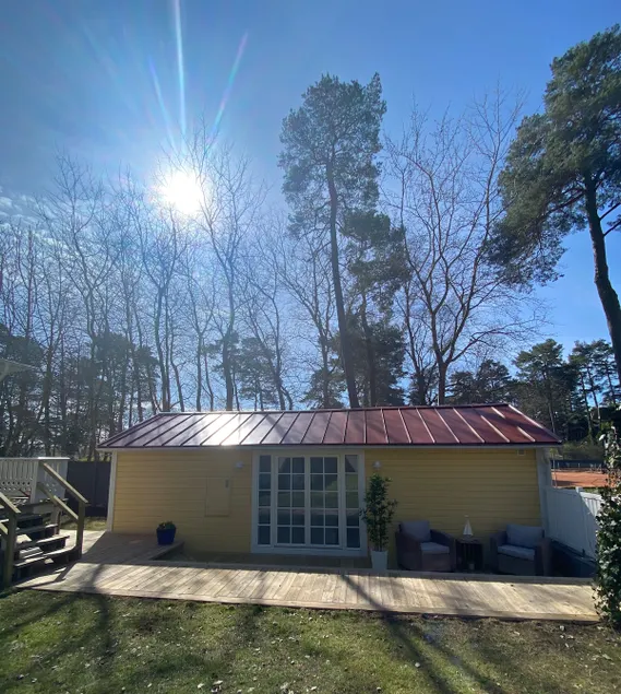 Guest house by the sea. - Image 1