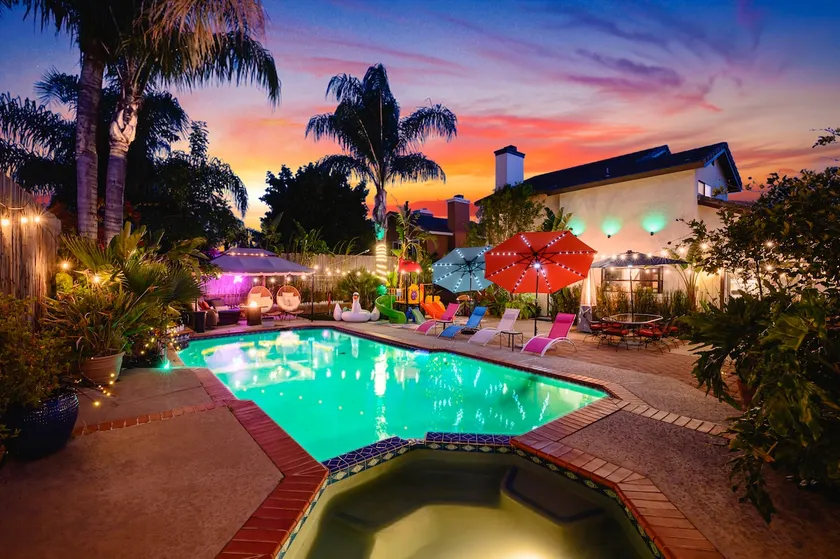 𝟜𝐵𝑅 /Pool & SPA ｜Pool Table｜Mini Golf｜Fire pit - Image 1
