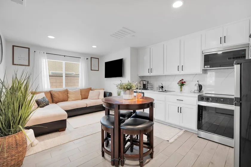 NEW! Cozy Home+Wi-Fi&Long Stays - Image 1