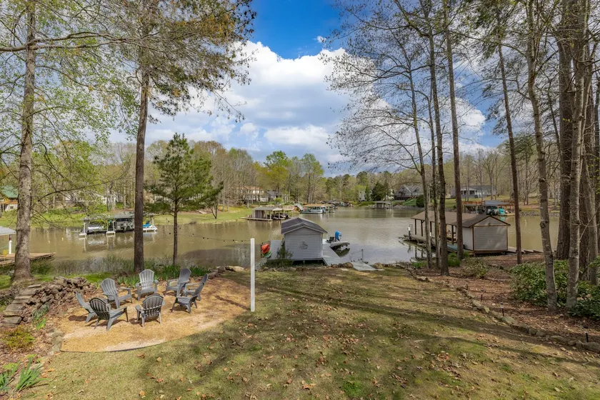 Cozy Cove at Lake Gaston - Image 1
