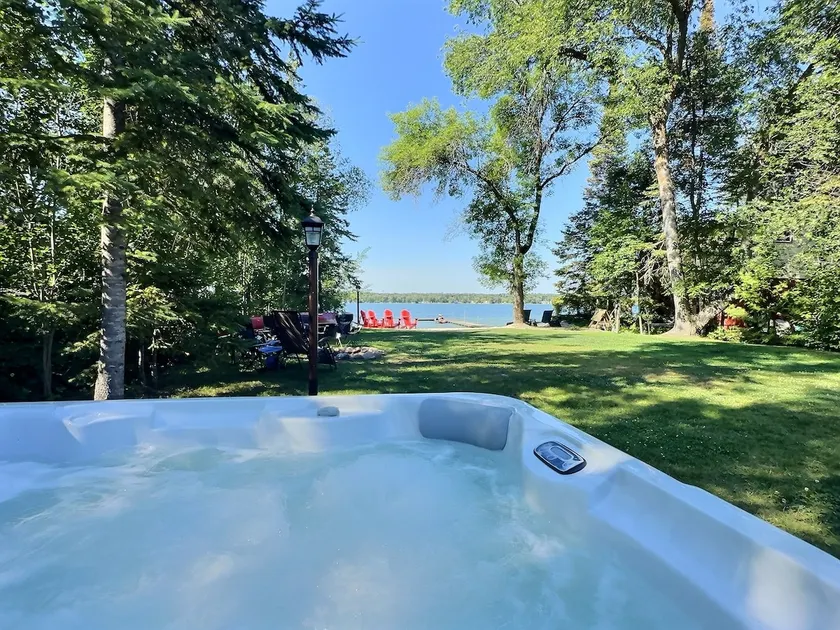 Gull Lake Retreat: Lakefront Cabin w/ Hot Tub - Image 1