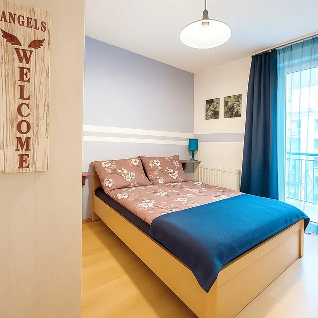 Lovely home - Free parking - Image 1