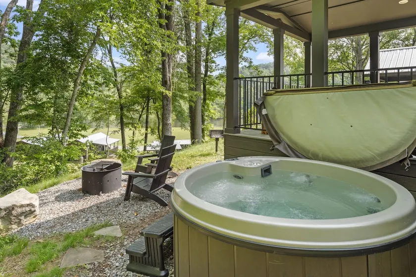 Asheville River Cabins Accessible Cabin w/ Hot Tub - Image 1