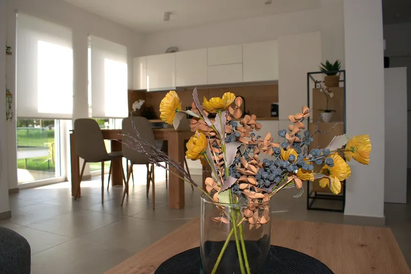 Fresh Beauty - lux apartment with 2 parking lots - Image 1