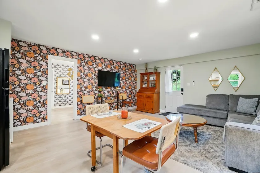 Carriage House Retreat 1 - Image 1