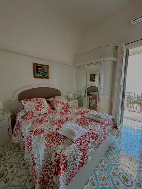 Capri Suite Dreams - Image 1