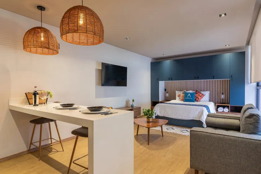 Premium Suite | Suite, Gym & Coworking - Image 1