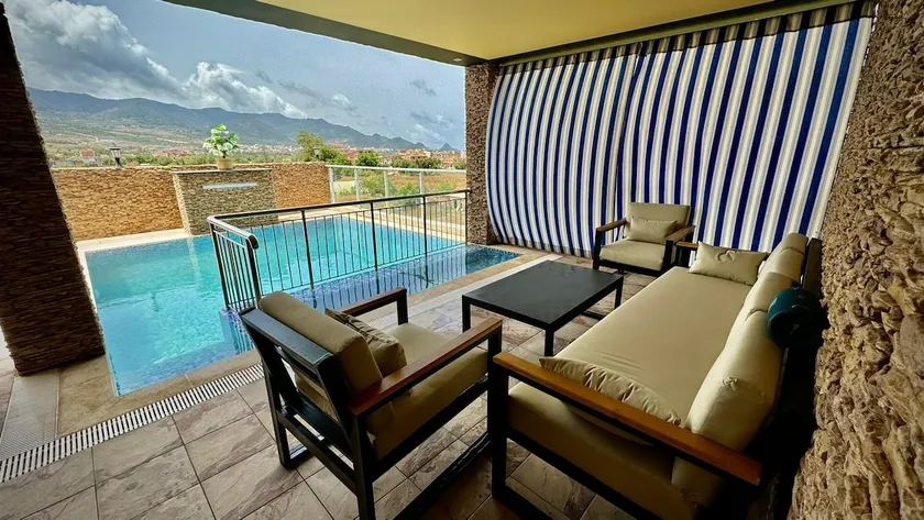 Apartment with private pool Maison Rouge - Image 1