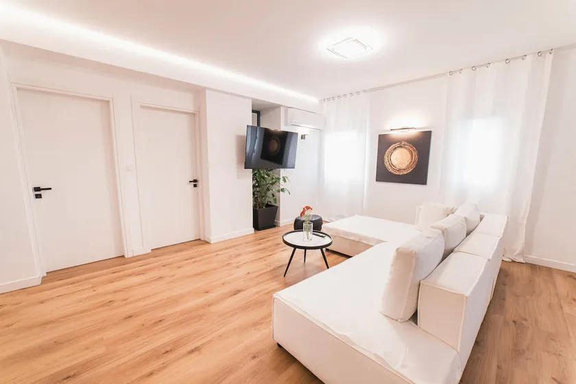 White harmony, 2 bedroom apartment - Image 1