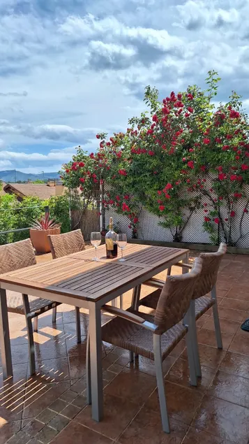 El rosal. Garden stay between golf and the mountains - Image 1